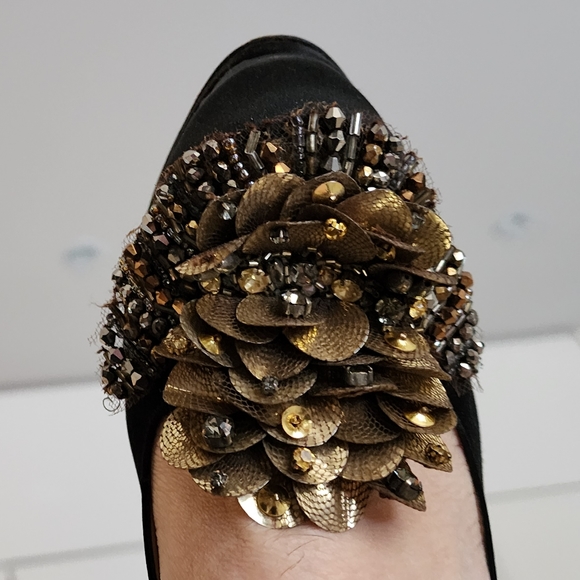 ⭐️Host Pic ⭐️ Oscar de la Renta Heels size 38 🔥 With floral rosette on toe - Picture 11 of 14